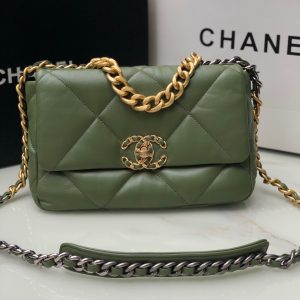 Alternative view of CHANEL 19 HANDBAG Shiny Leather, Gold-Tone 16x26x9cm