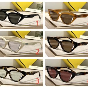 Alternative view of Fendi Glasses FE40009I 56-16-145