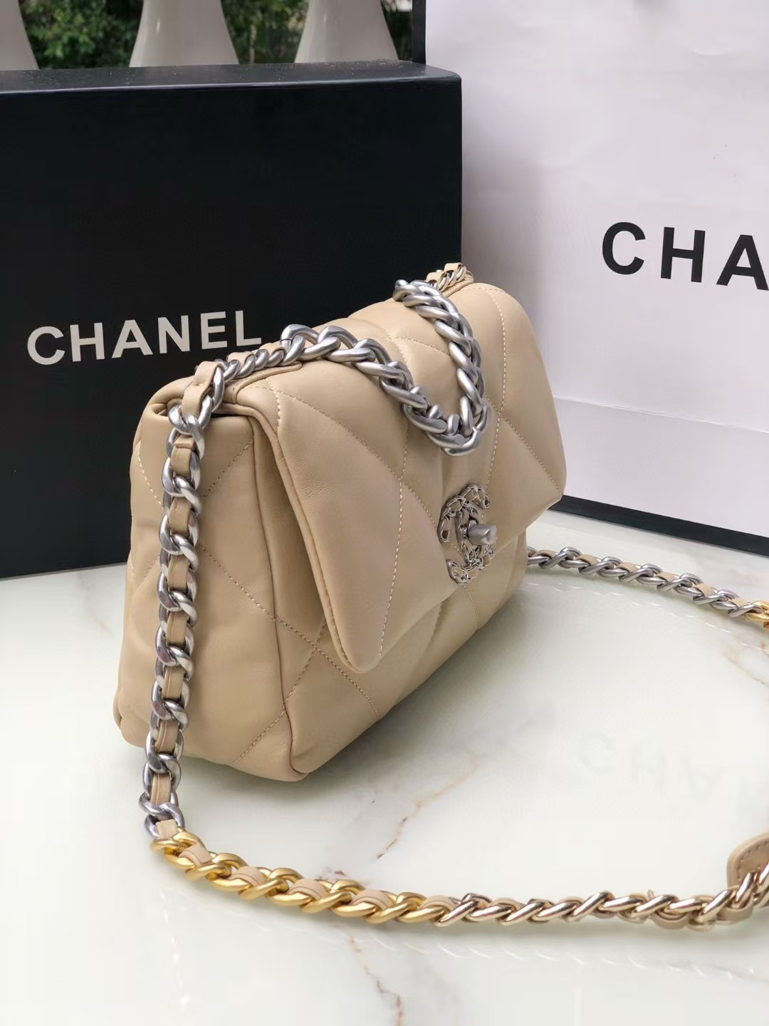 CHANEL 19 HANDBAG Shiny Leather, Gold-Tone, Silver-Tone & Ruthenium-Finish Metal Beige 26x16x9cm - Image 6