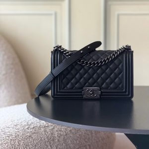 Chanel Boy Handbag 15x25x9cm