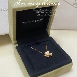 Alternative view of Van Cleef & Arpels Frivole pendant, mini model