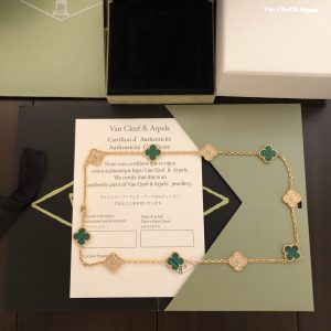 Alternative view of Van Cleef & Arpels Vintage Alhambra necklace, 10 motifs 3