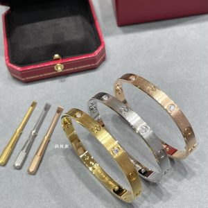 Alternative view of Cartier LOVE bracelet, classic model, brushed, 4 diamonds