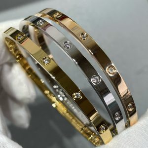 Alternative view of Cartier LOVE bracelet, small model, 10 diamonds