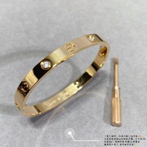 Alternative view of Cartier LOVE bracelet, classic model, 4 diamonds