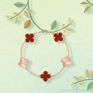 Alternative view of Van Cleef & Arpels Vintage Alhambra bracelet, 5 motifs 1