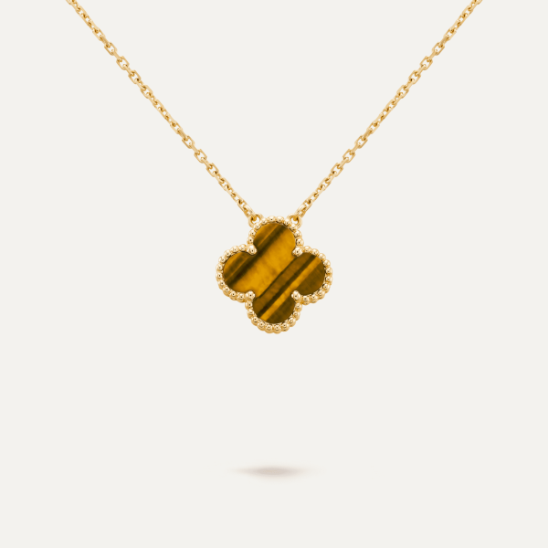 Van Cleef & Arpels Vintage Alhambra pendant 2
