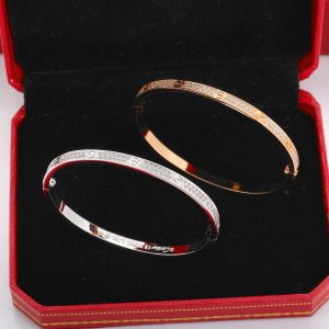 Alternative view of Cartier LOVE bracelet, small model, paved
