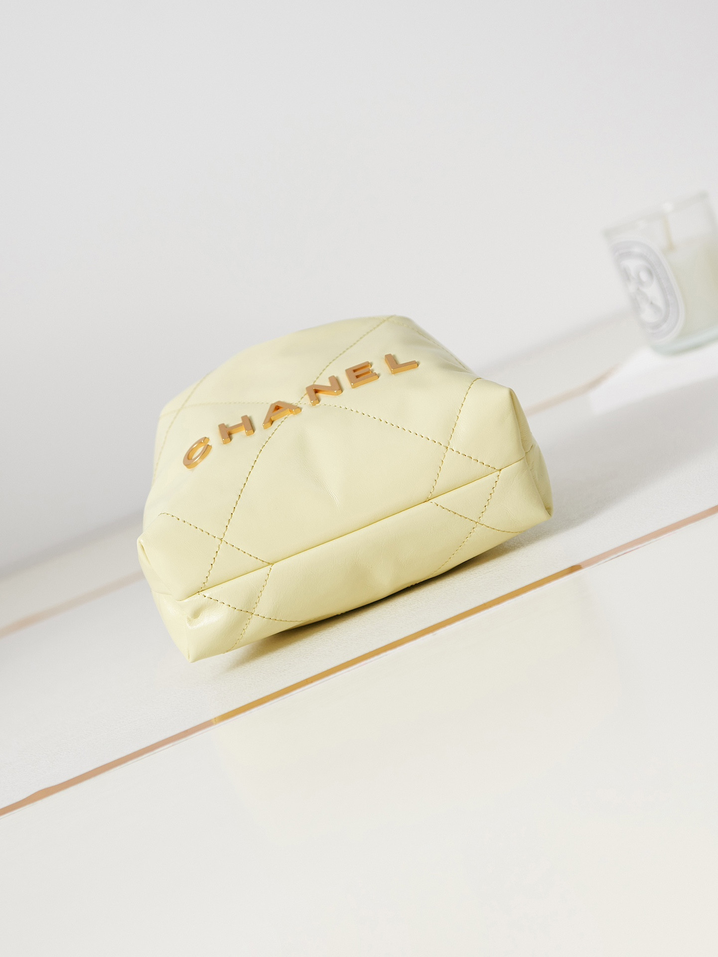 CHANEL 22 MINI HANDBAG Shiny Calfskin Yellow 7.8 ¡Á 7.4 ¡Á 2.3 in - Image 7