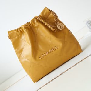 Alternative view of CHANEL 22 SMALL HANDBAG Shiny Calfskin YELLOW 13.7x14.4x2.7 in