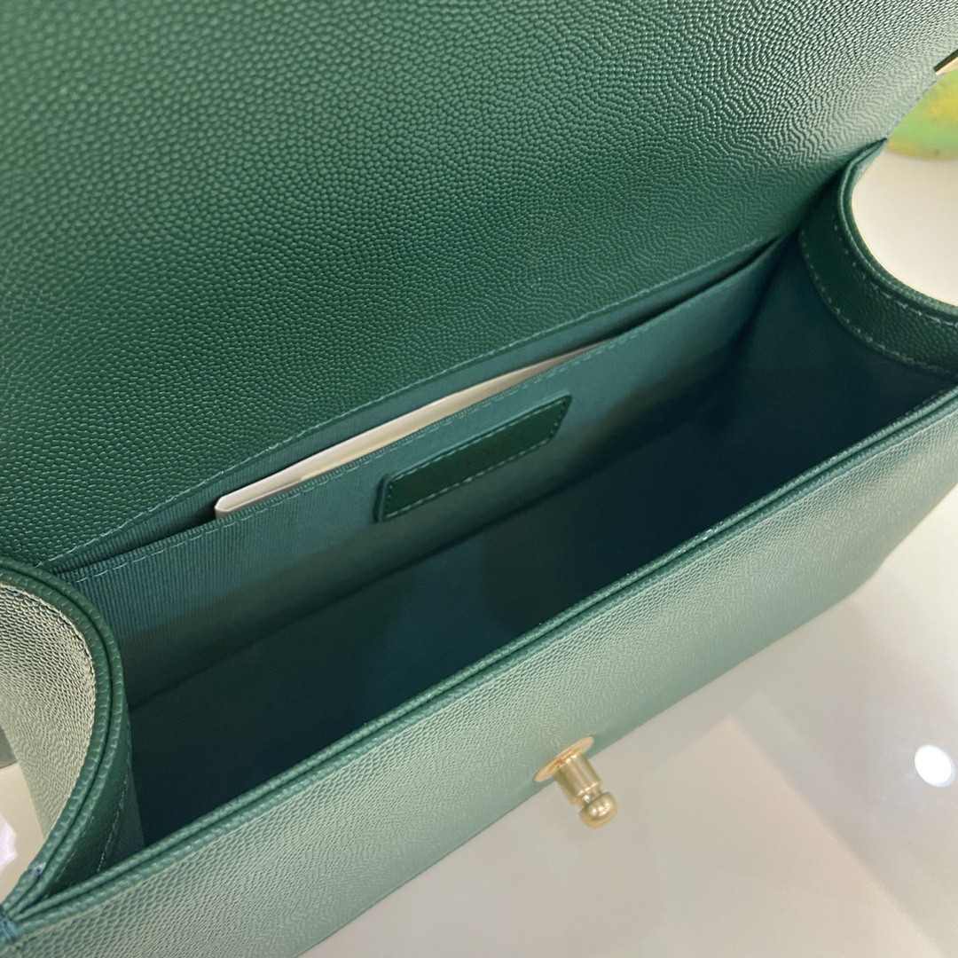 BOY CHANEL HANDBAG Shiny Grained Calfskin & Gold-Tone Metal Green 5.9 × 9.8 × 3.5 in - Image 9