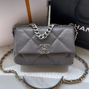 CHANEL 19 HANDBAG Shiny Leather, Gold-Tone, Silver-Tone & Ruthenium-Finish Metal Dark Gray 6.2 x 10.1 x 3.5 in