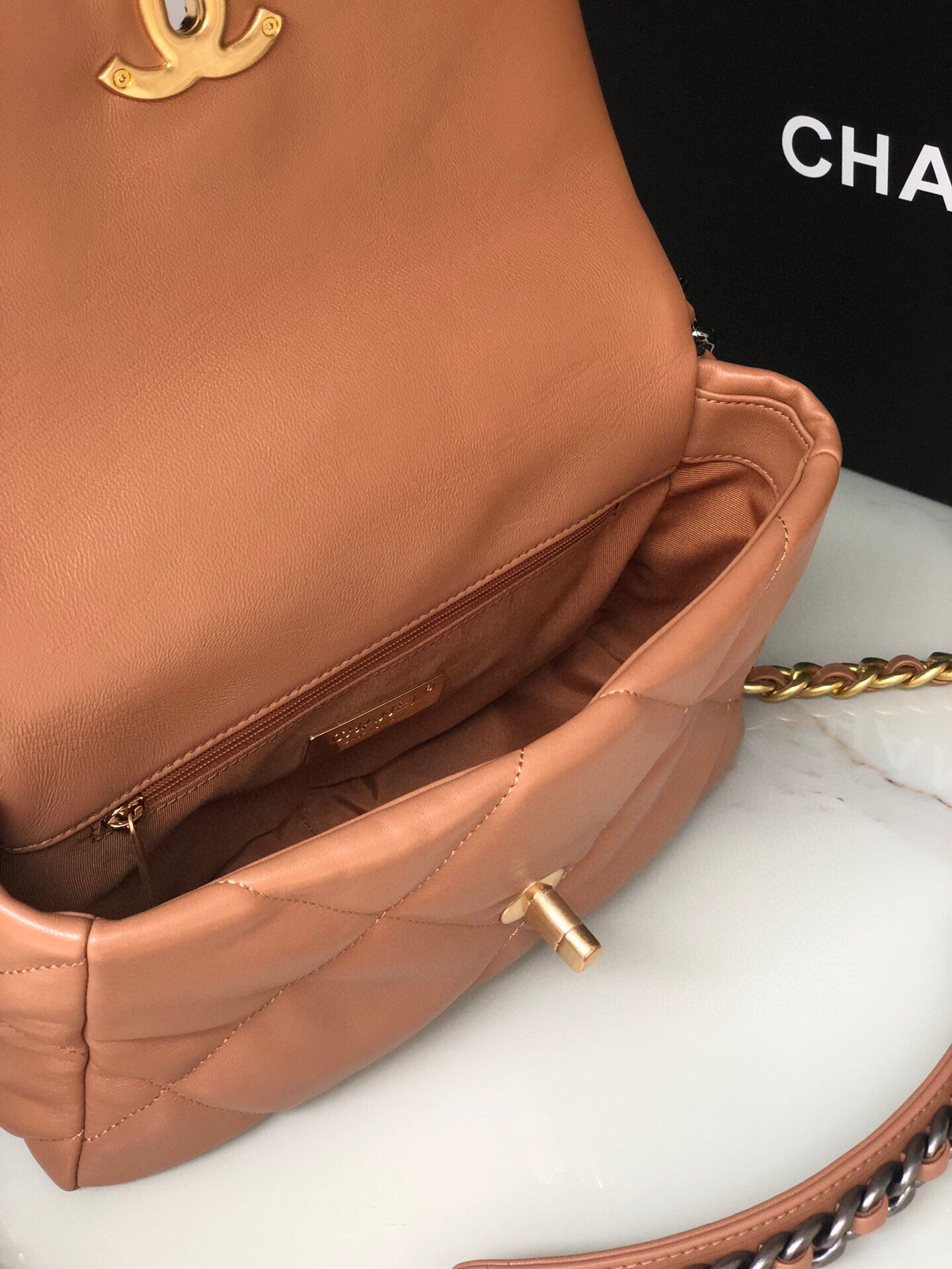 CHANEL 19 HANDBAG Shiny Leather, Gold-Tone, Silver-Tone & Ruthenium-Finish Metal Caramel 6.2 x 10.1 x 3.5 in - Image 9