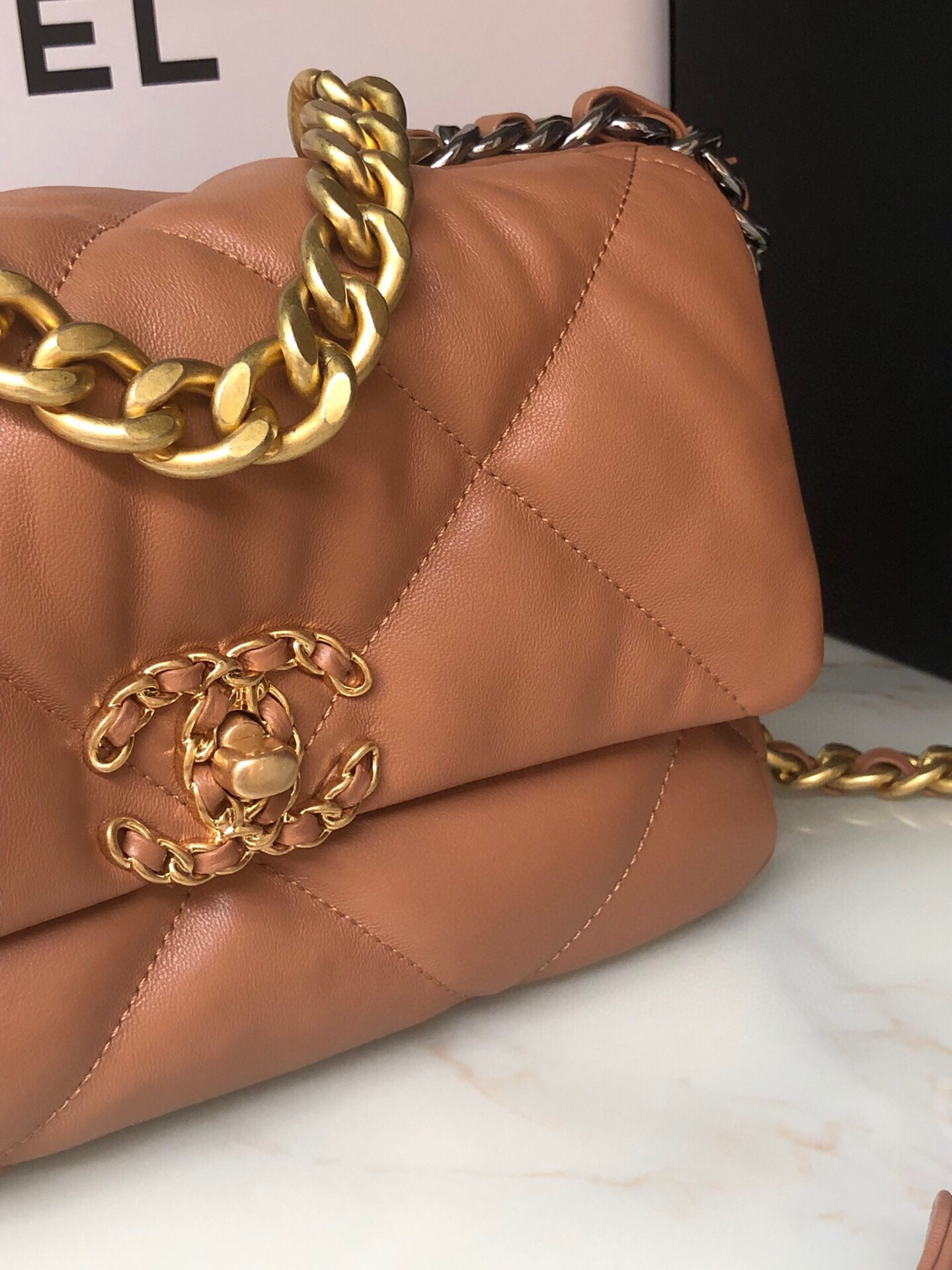 CHANEL 19 HANDBAG Shiny Leather, Gold-Tone, Silver-Tone & Ruthenium-Finish Metal Caramel 6.2 x 10.1 x 3.5 in - Image 10