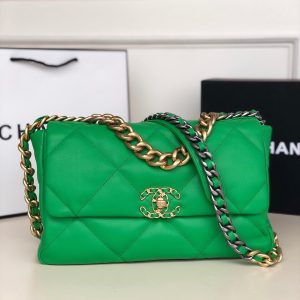Alternative view of CHANEL 19 LARGE HANDBAG Shiny Leather, Gold-Tone, Silver-Tone & Ruthenium-Finish Metal Green 7.8 x 11.7 x 3.9 in