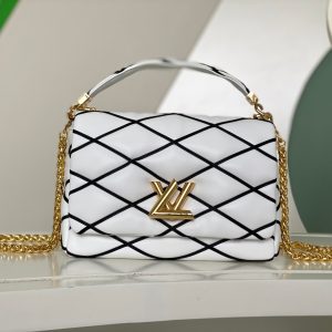 LOUIS VUITTON M22890 GO-14 MM 9.1 x 6.3 x 3.9 inches