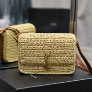 YSL SOLFERINO MEDIUM IN RAFFIA AND VEGETABLE-TANNED LEATHER NATUREL AND BRICK 9.1 X 6.3 X 2.4 INCHES