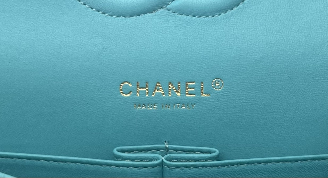 CHANEL CLASSIC 11.12 HANDBAG Tweed & Gold-Tone Metal 6 ¡Á 9.9 ¡Á 2.5 in - Image 9