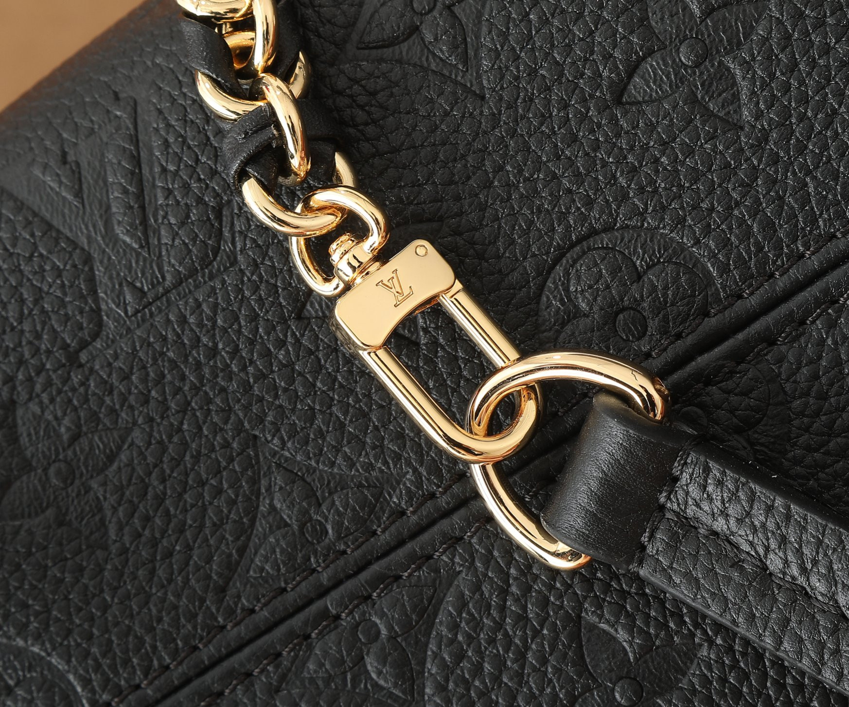 LV Backup M47072 7.9 x 8.7 x 5.5 inches - Image 18