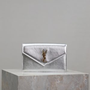 YSL Cassandra WOC envelope chain wallet 19x12.5x3.5cm