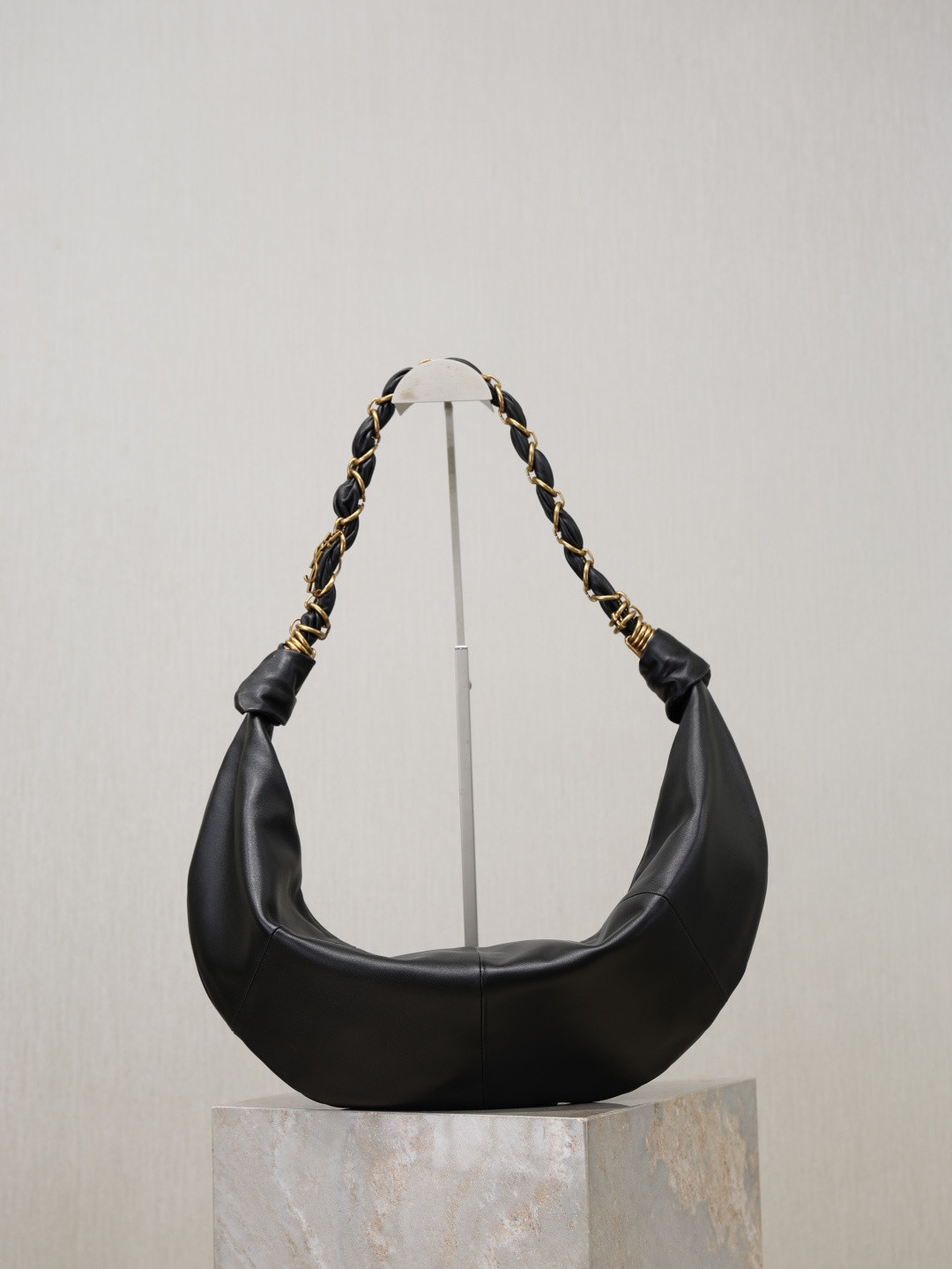 YSL AMALIA Hobo in Lambskin 23-62x28x4cm