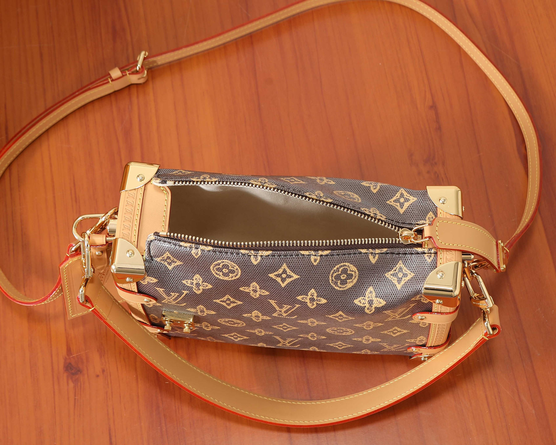 LV SIDE TRUNK Medium Handbag M27516 16x8.5x23.5cm - Image 6
