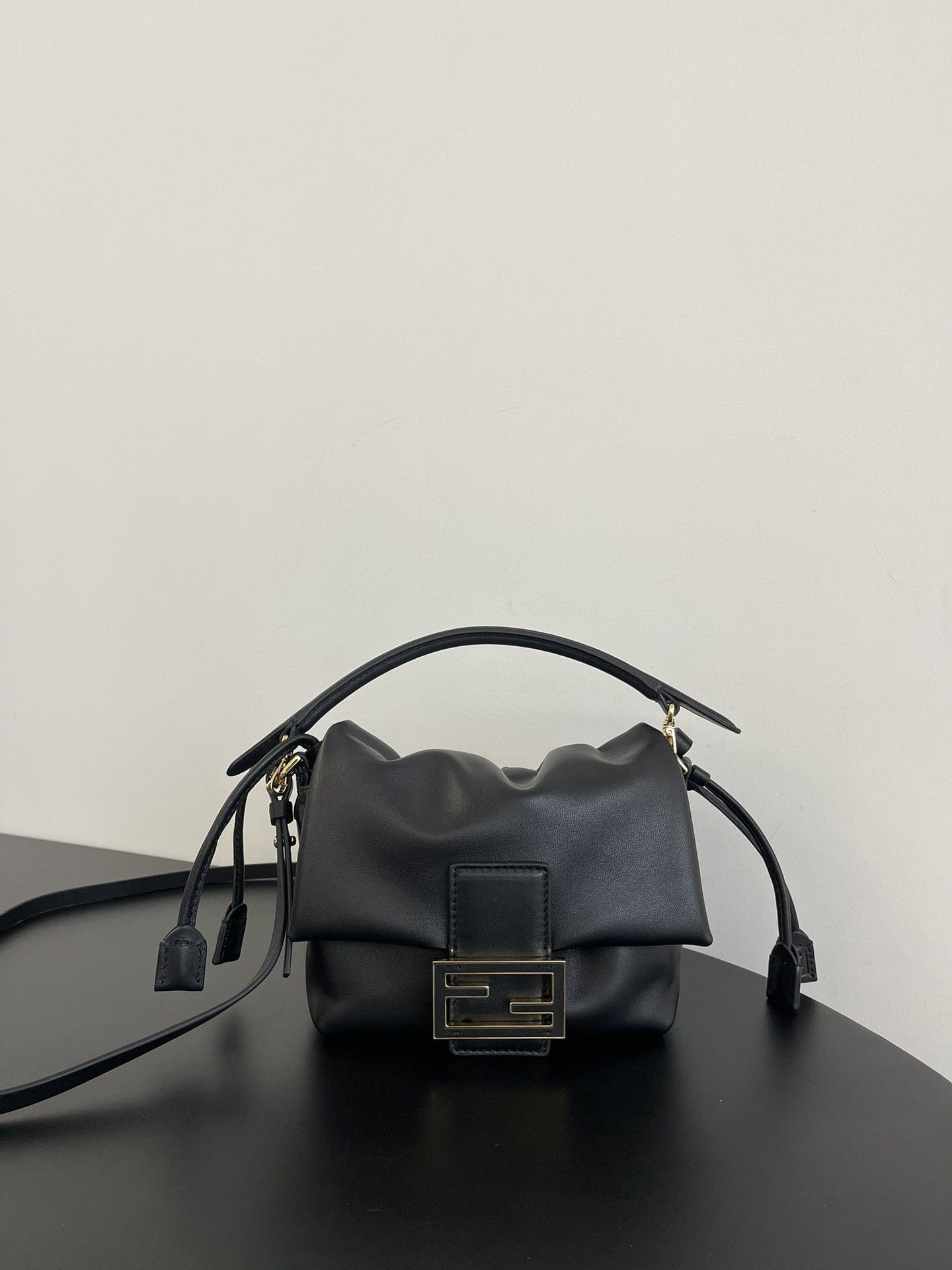 Fendi Mamma Baguette Small 13x10x16cm