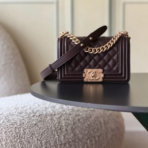 Alternative view of Chanel Boy Handbag 12x20x7cm #10