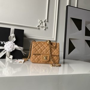 Alternative view of CHANEL MINI FLAP BAG 13.5x17x8cm #3