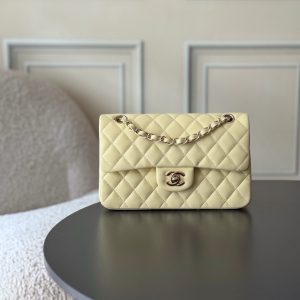 Alternative view of Chanel Small Classic Bag 352642#8(23x6.5x14cm)