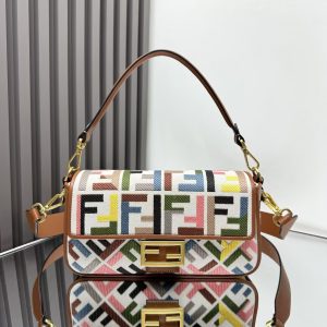 Alternative view of FENDI Baguette 26x13x6cm