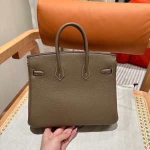 Alternative view of Herm¨¨s Birkin 25 Etoupe Togo Gold Hardware 2
