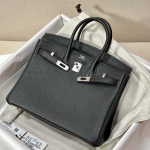 Alternative view of Herm¨¨s Birkin 25 Noir Togo Palladium Hardware