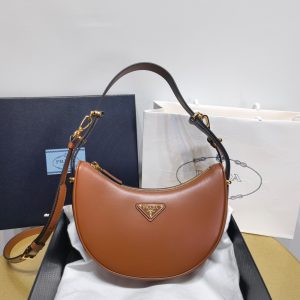 Alternative view of Prada 1BC194 Arqu¨¦ leather small shoulder bag 2