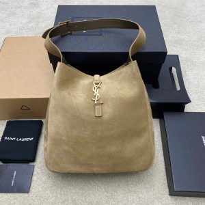 Alternative view of YSL LE 5 ¨¤ 7 SUPPLE LARGE IN SUEDE 30 X 31 X 13 CM #3