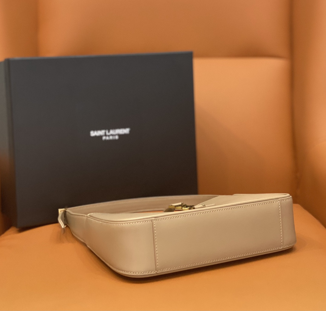 YSL LE 5 ¨¤ 7 IN SMOOTH LEATHER IVOIRE NATUREL 23 X 16 X 6.5 CM - Image 5