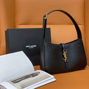 Alternative view of YSL LE 5 ¨¤ 7 IN CROCODILE-EMBOSSED SHINY LEATHER NOIR 23 X 16 X 6.5 CM